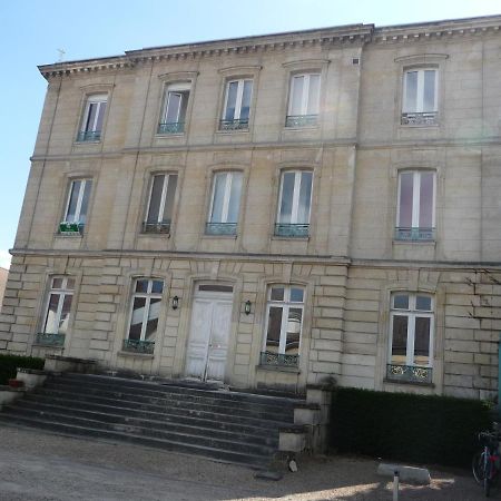 Studio Dans Charmante Batisse De Maitre Compiegnoise Κομπιέν Εξωτερικό φωτογραφία
