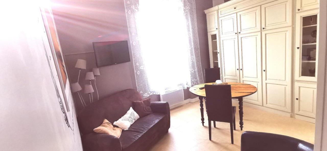 Studio Dans Charmante Batisse De Maitre Compiegnoise Κομπιέν Εξωτερικό φωτογραφία